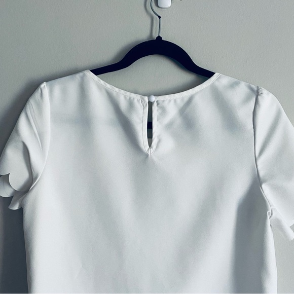 SHEIN Women's White Scalloped Short Sleeve Shirt Blouse Top Size Medium - Picture 8 of 12